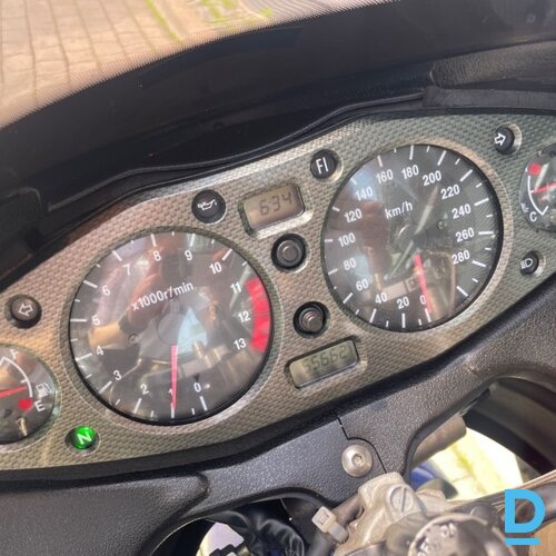 Pārdod Suzuki Hayabusa Gsxr1300 motociklu, 1300 cm³, 2001