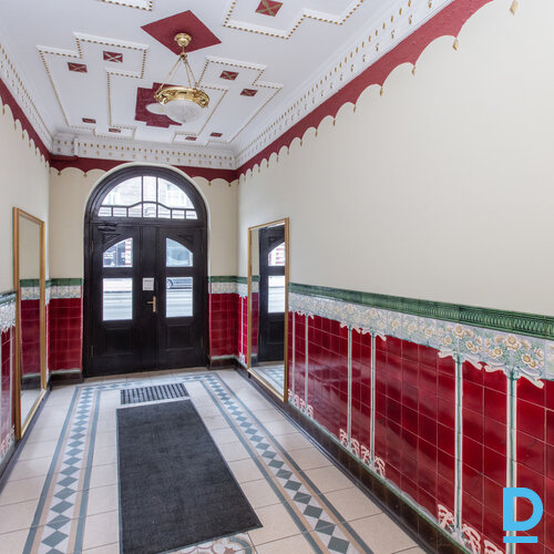 Pārdod dzīvokli Rīga Centrs Brīvības 76 Pārdod dzīvokli Rīga Centrs Brīvības 76