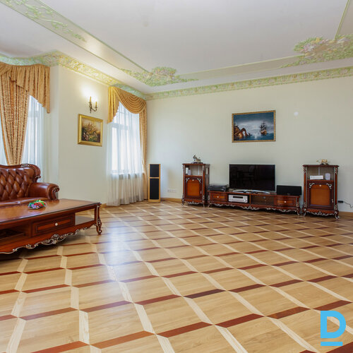 Pārdod dzīvokli Rīga Centrs Brīvības 76 Pārdod dzīvokli Rīga Centrs Brīvības 76