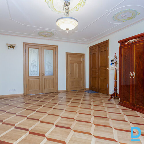 Pārdod dzīvokli Rīga Centrs Brīvības 76 Pārdod dzīvokli Rīga Centrs Brīvības 76