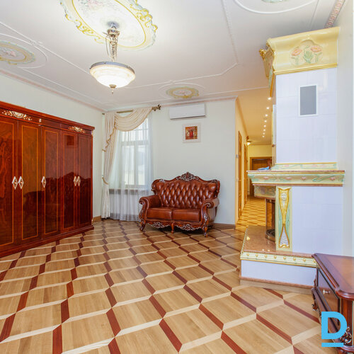 Pārdod dzīvokli Rīga Centrs Brīvības 76 Pārdod dzīvokli Rīga Centrs Brīvības 76