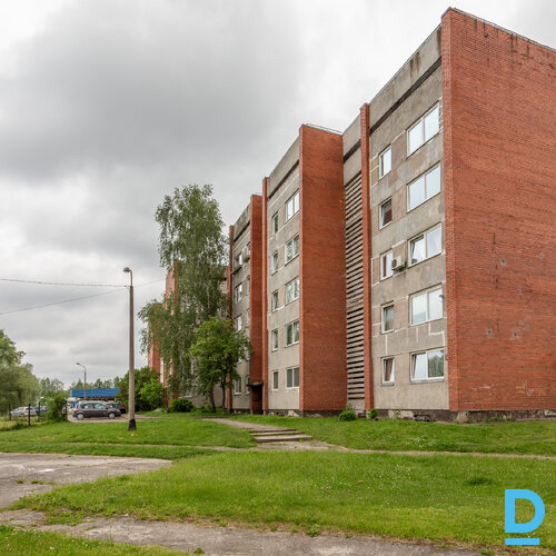 Pārdod dzīvokli Paula Lejiņa iela 5