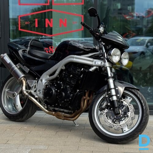 Pārdod Triumph Speed Triple 955 motociklu, 955 cm³, 2002