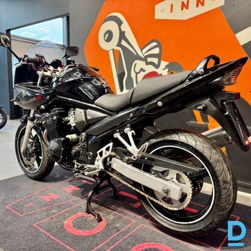 Pārdod Suzuki Gsf650 Bandit S Abs motociklu, 650 cm³, 2006