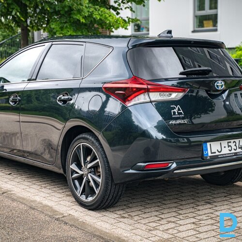 Pārdod Toyota Auris 1.8 benz/hibrīds, 2018 Pārdod Toyota Auris 1.8 benz/hibrīds, 2018
