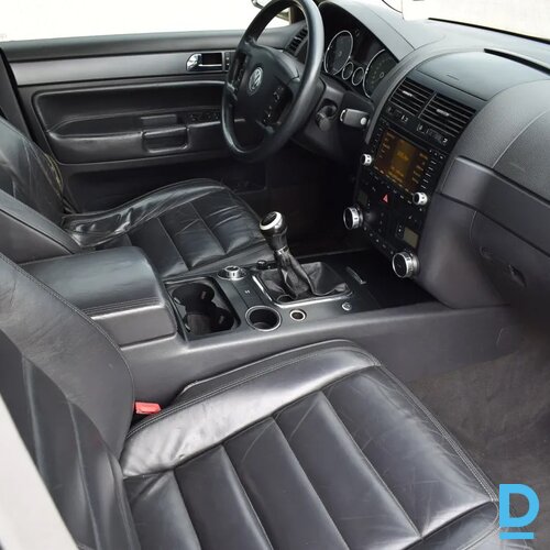 Pārdod Volkswagen Touareg 3.0d, 2006