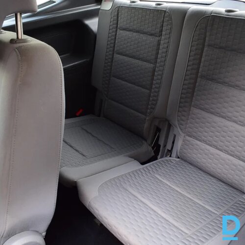 Pārdod Volkswagen Touran 2.0d, 2013