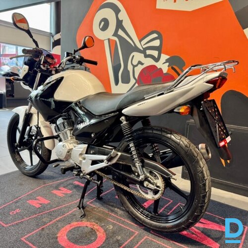 Pārdod Yamaha YBR125 motociklu, 125 cm³, 2016