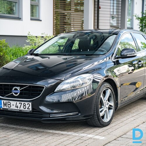 Pārdod Volvo V40 2.0d, 2015