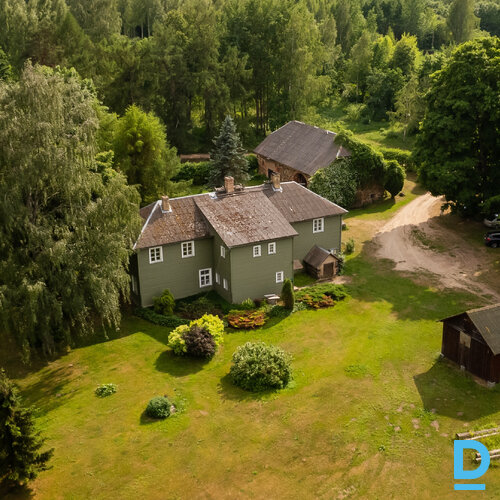 Pārdod māju Mednieku iela 11 Pārdod māju Mednieku iela 11