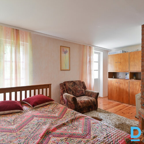 Pārdod māju Mednieku iela 11 Pārdod māju Mednieku iela 11