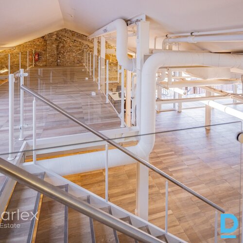 Birojs industriālā stilā Vecrīgā pie Līvu laukuma Birojs industriālā stilā Vecrīgā pie Līvu laukuma