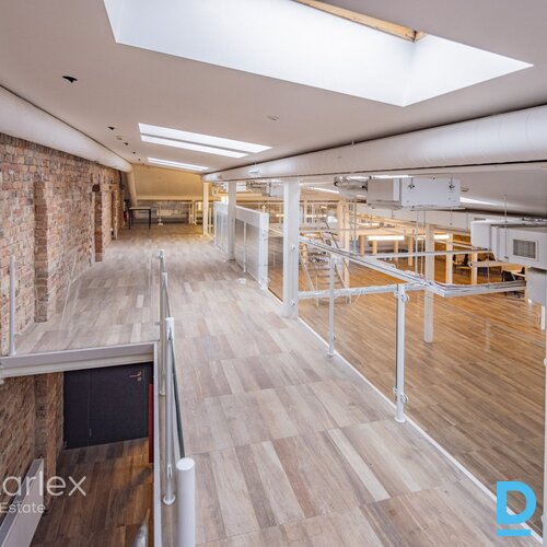 Birojs industriālā stilā Vecrīgā pie Līvu laukuma Birojs industriālā stilā Vecrīgā pie Līvu laukuma