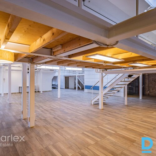 Birojs industriālā stilā Vecrīgā pie Līvu laukuma Birojs industriālā stilā Vecrīgā pie Līvu laukuma