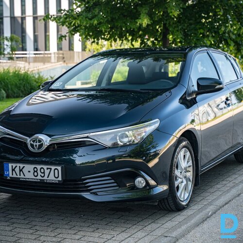 Pārdod Toyota Auris 1.6i, manuāls, 2016