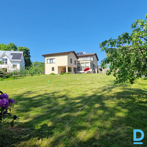 Pārdod māju Vītiņu iela 24, 367m² Pārdod māju Vītiņu iela 24, 367m²