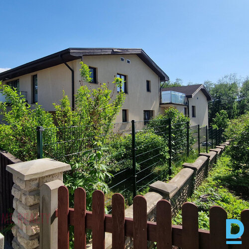 Pārdod māju Vītiņu iela 24, 367m²