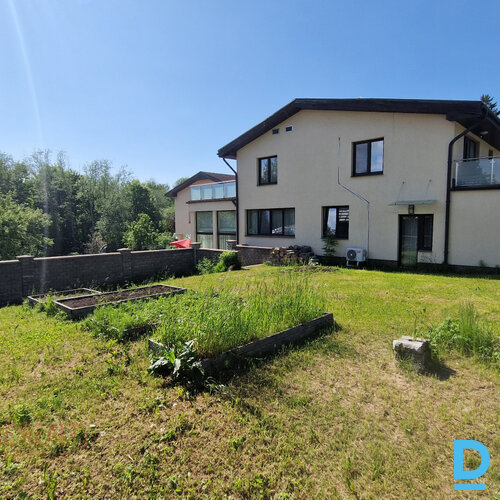 Pārdod māju Vītiņu iela 24, 367m² Pārdod māju Vītiņu iela 24, 367m²