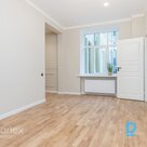 Compact three-room Apartment in a renovated central building. Apartment with full interior decoration