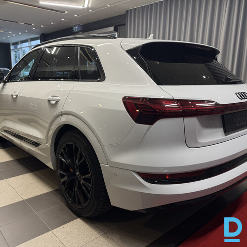 Pārdod Audi E-tron 55 S-line, 2019
