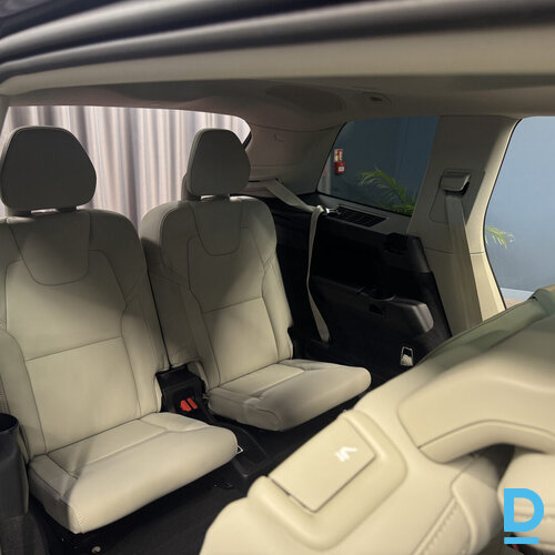 Pārdod Volvo XC90 B5 Awd, 2024