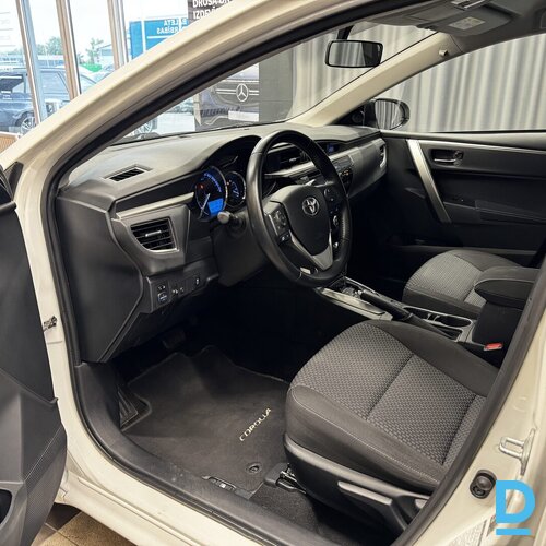 Pārdod Toyota Corolla 1.6i, 2016