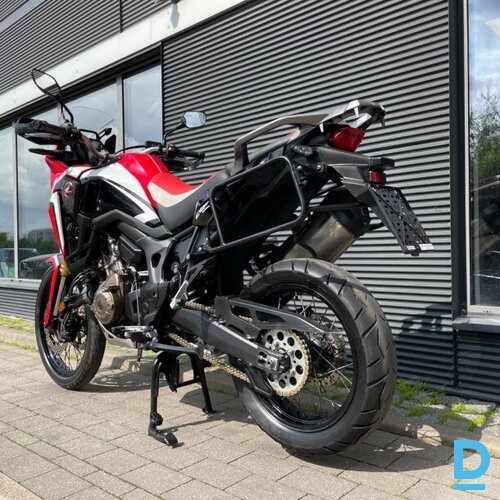Pārdod Honda Africa Twin motociklu, 1100 cm³, 2016 Pārdod Honda Africa Twin motociklu, 1100 cm³, 2016