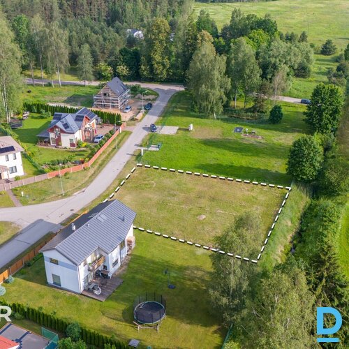 Pārdošanā 1223 m² zemes gabals privātmājas būvniecībai slēgtā ciematā "Lapsas".P