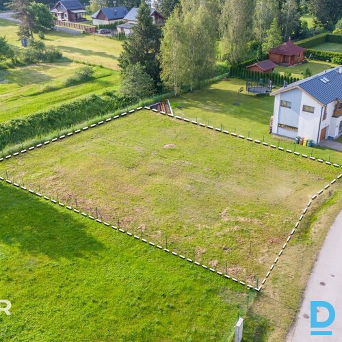 Pārdošanā 1223 m² zemes gabals privātmājas būvniecībai slēgtā ciematā "Lapsas".P