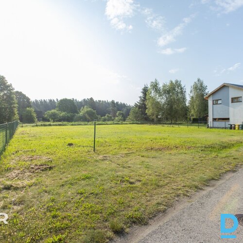Pārdošanā 1223 m² zemes gabals privātmājas būvniecībai slēgtā ciematā "Lapsas".P