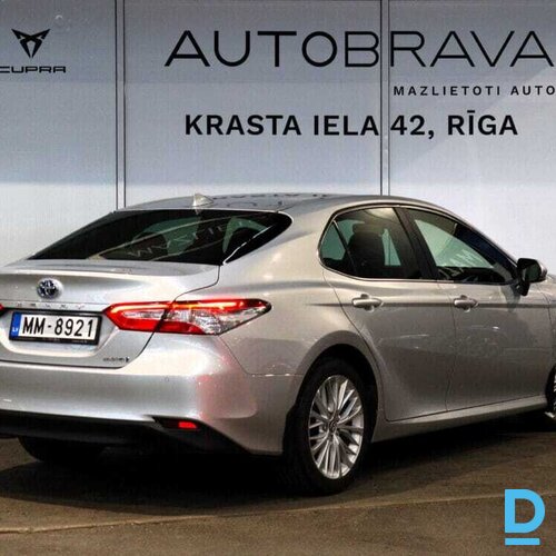 Pārdod Toyota Camry Hybrid Luxury Plus, 2.5h, 2020 Pārdod Toyota Camry Hybrid Luxury Plus, 2.5h, 2020