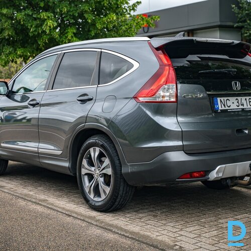 Pārdod Honda CR-V 2.2d, manuāls, 2013