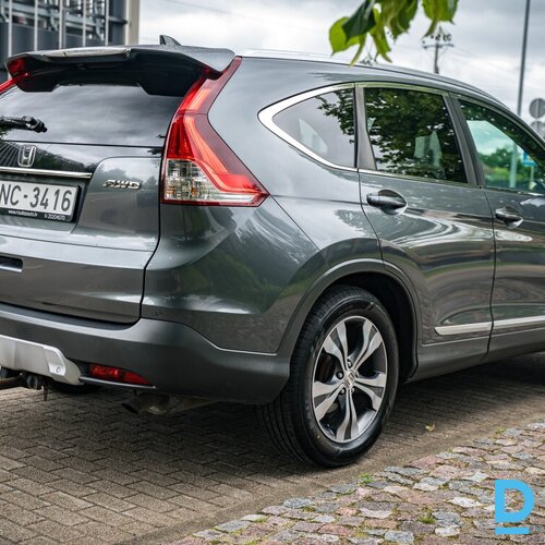 Pārdod Honda CR-V 2.2d, manuāls, 2013