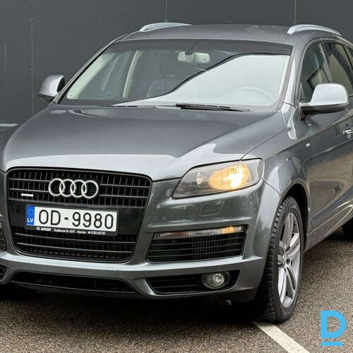 Pārdod Audi Q7 4.2d, 2007