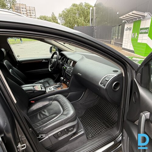 Pārdod Audi Q7 4.2d, 2007