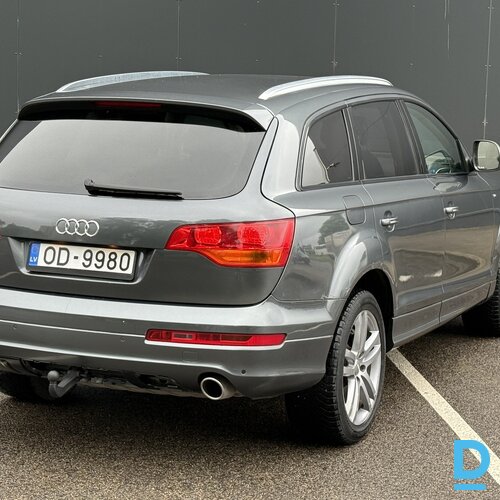 Pārdod Audi Q7 4.2d, 2007
