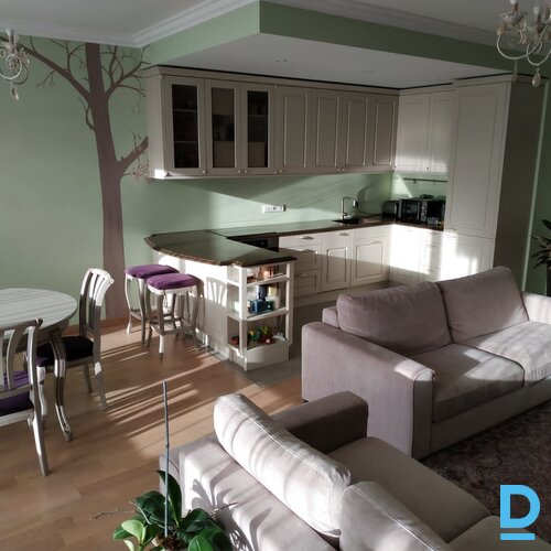 Pārdod dzīvokli Rīga Centrs Grostonas 21 Pārdod dzīvokli Rīga Centrs Grostonas 21