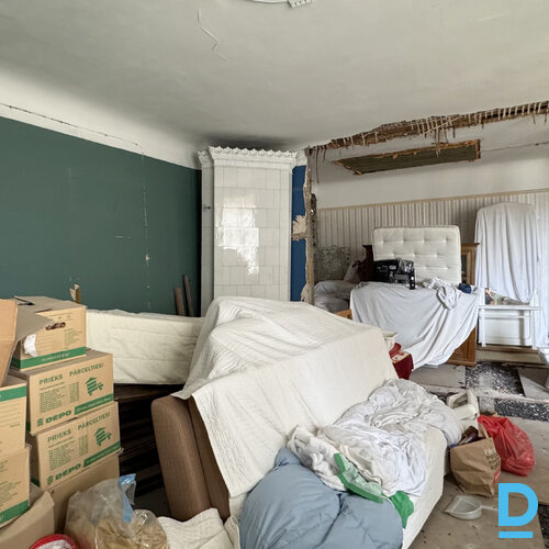 Pārdod dzīvokli Ernesta Birznieka Upīša iela 27