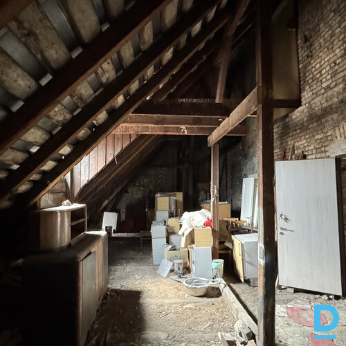 Pārdod dzīvokli Ernesta Birznieka Upīša iela 27