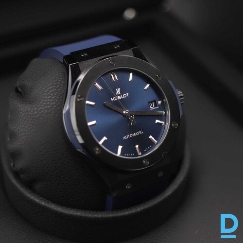 Pārdod Hublot Classic Fusion 45 Ceramic Blue Pārdod Hublot Classic Fusion 45 Ceramic Blue