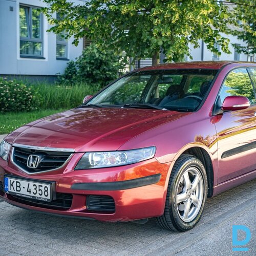 Pārdod Honda Accord 2.0i, 2003