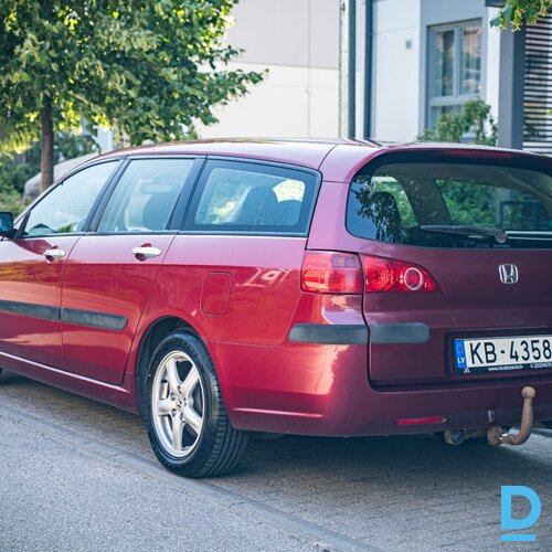 Pārdod Honda Accord 2.0i, 2003