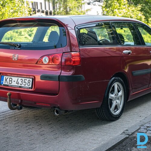 Pārdod Honda Accord 2.0i, 2003
