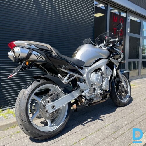Pārdod Yamaha FZ6 motociklu, 600 cm³, 2005 Pārdod Yamaha FZ6 motociklu, 600 cm³, 2005