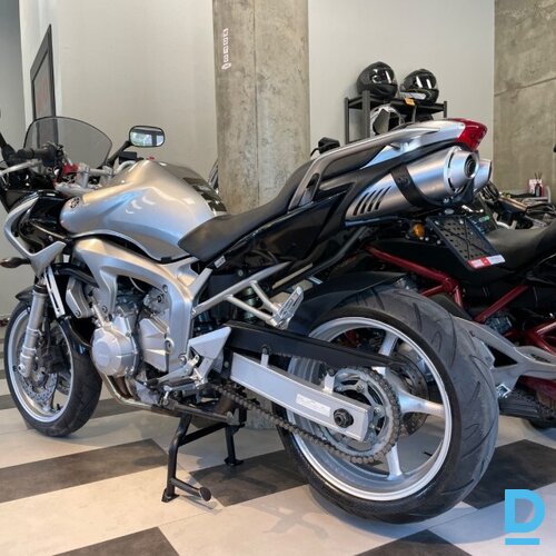 Pārdod Yamaha FZ6 motociklu, 600 cm³, 2005 Pārdod Yamaha FZ6 motociklu, 600 cm³, 2005