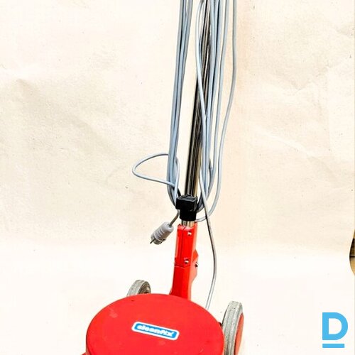 Pārdod Cleanfix R 44 duo-speed grīdas uzkopšanas ierīci Pārdod Cleanfix R 44 duo-speed grīdas uzkopšanas ierīci