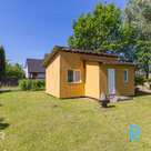 Продается компактный летний дом с ухоженным участком земли площадью 650 м². Дере