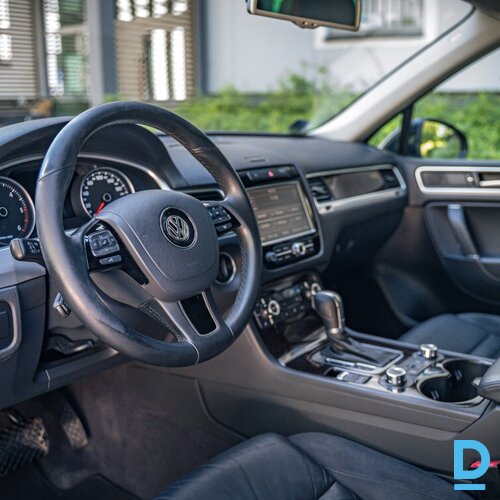 Pārdod Volkswagen Touareg 3.0d, 2010
