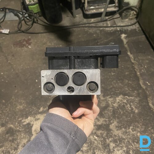 Pārdod Mercedes-Benz ABS bloku Pārdod Mercedes-Benz ABS bloku