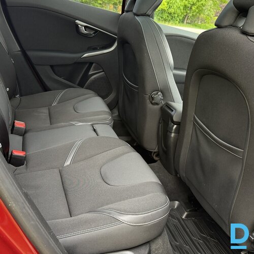 Pārdod Volvo V40 SUMMUM 2.0D3, 2015